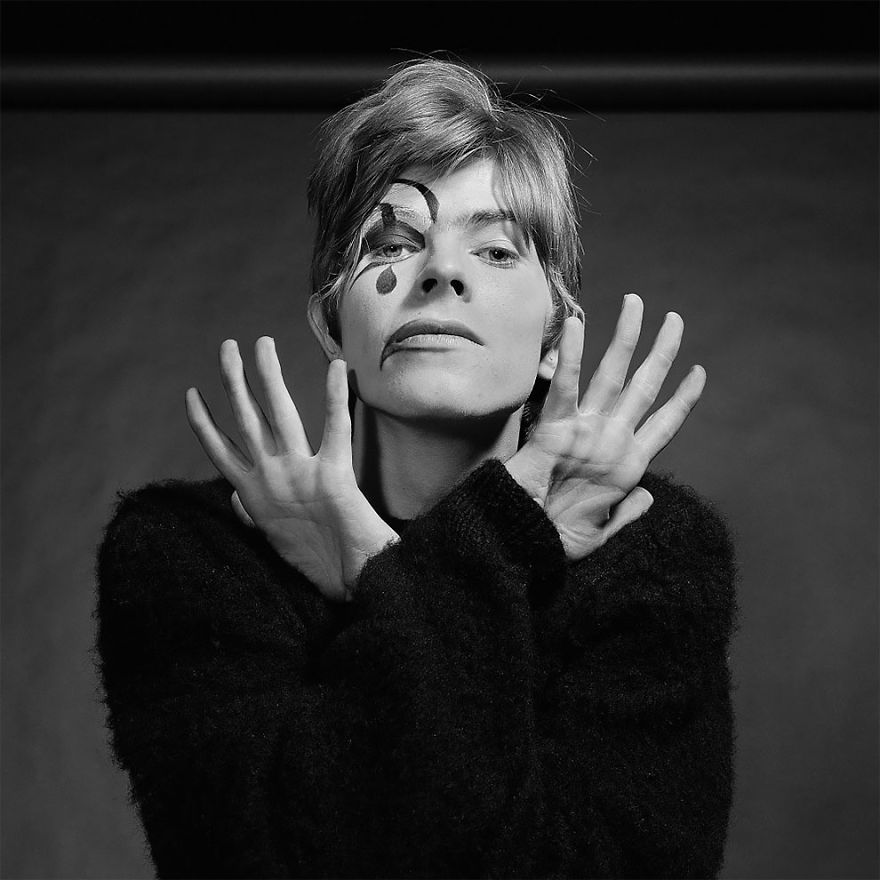 Bowie, hace 50 años, ya era Bowie. Genial.