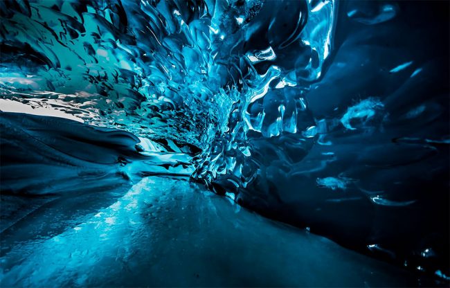 Fotografiar cuevas de hielo… una idea extraordinaria, visto lo visto