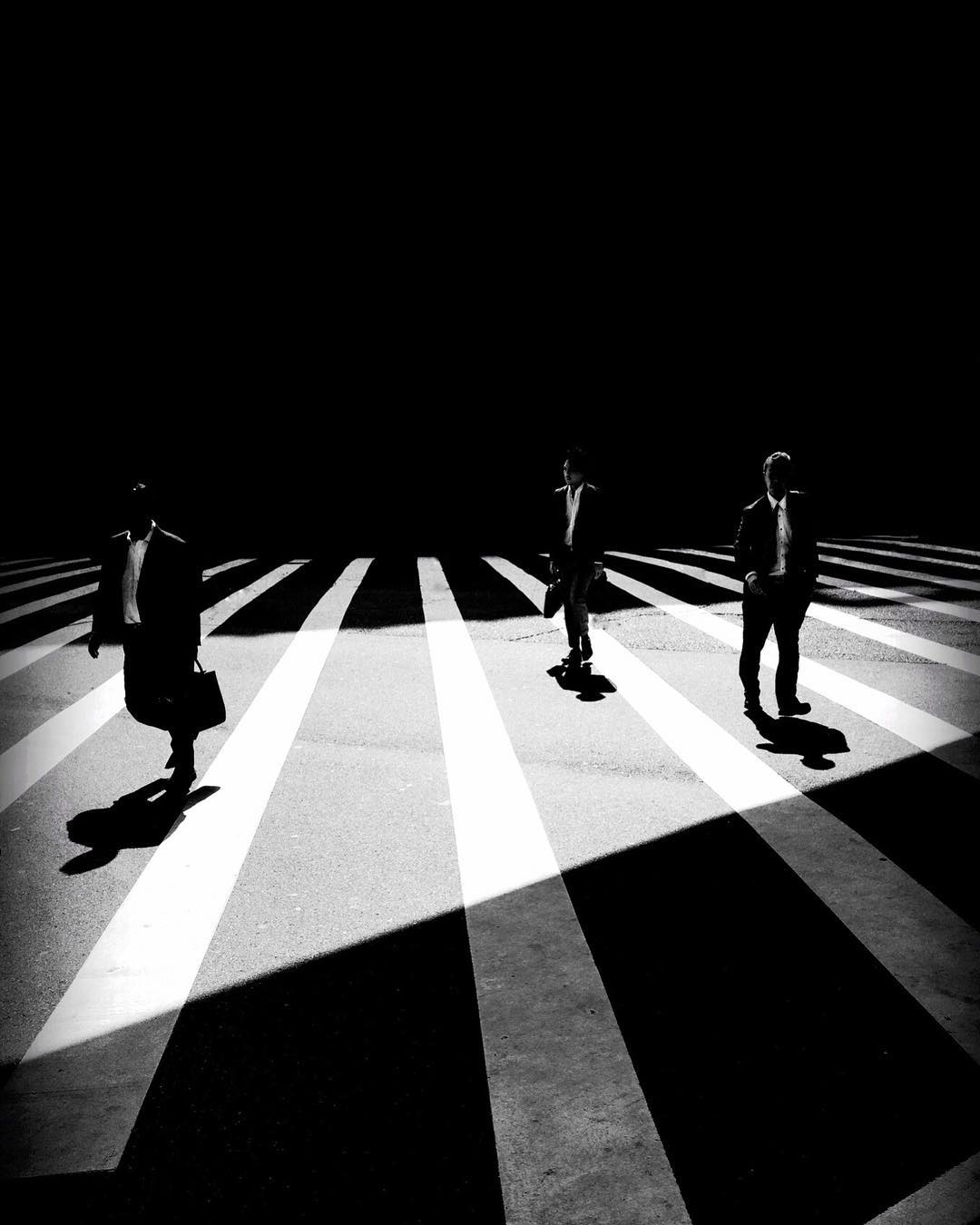 Blanco. Negro. Arquitectura. Geometría. Poesía. Fotografía. Oh…