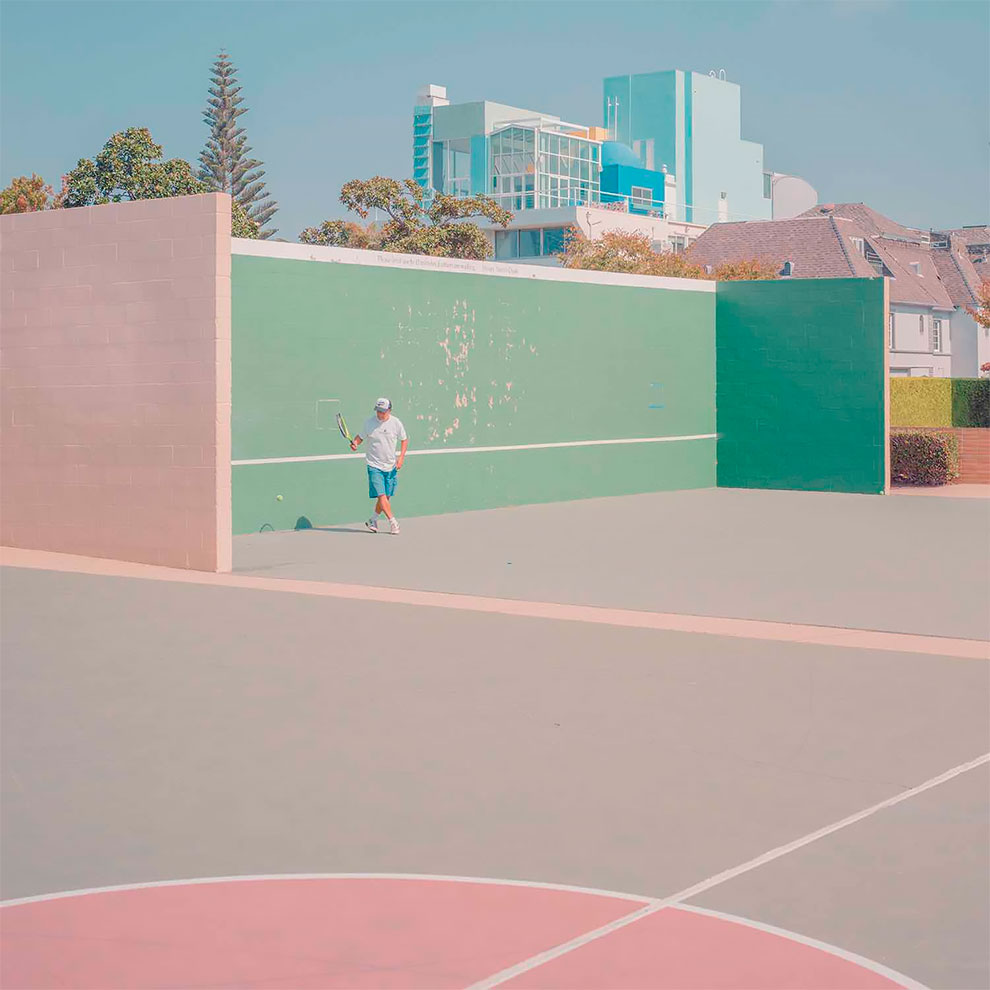 La geometría romántica de una pista de tenis…