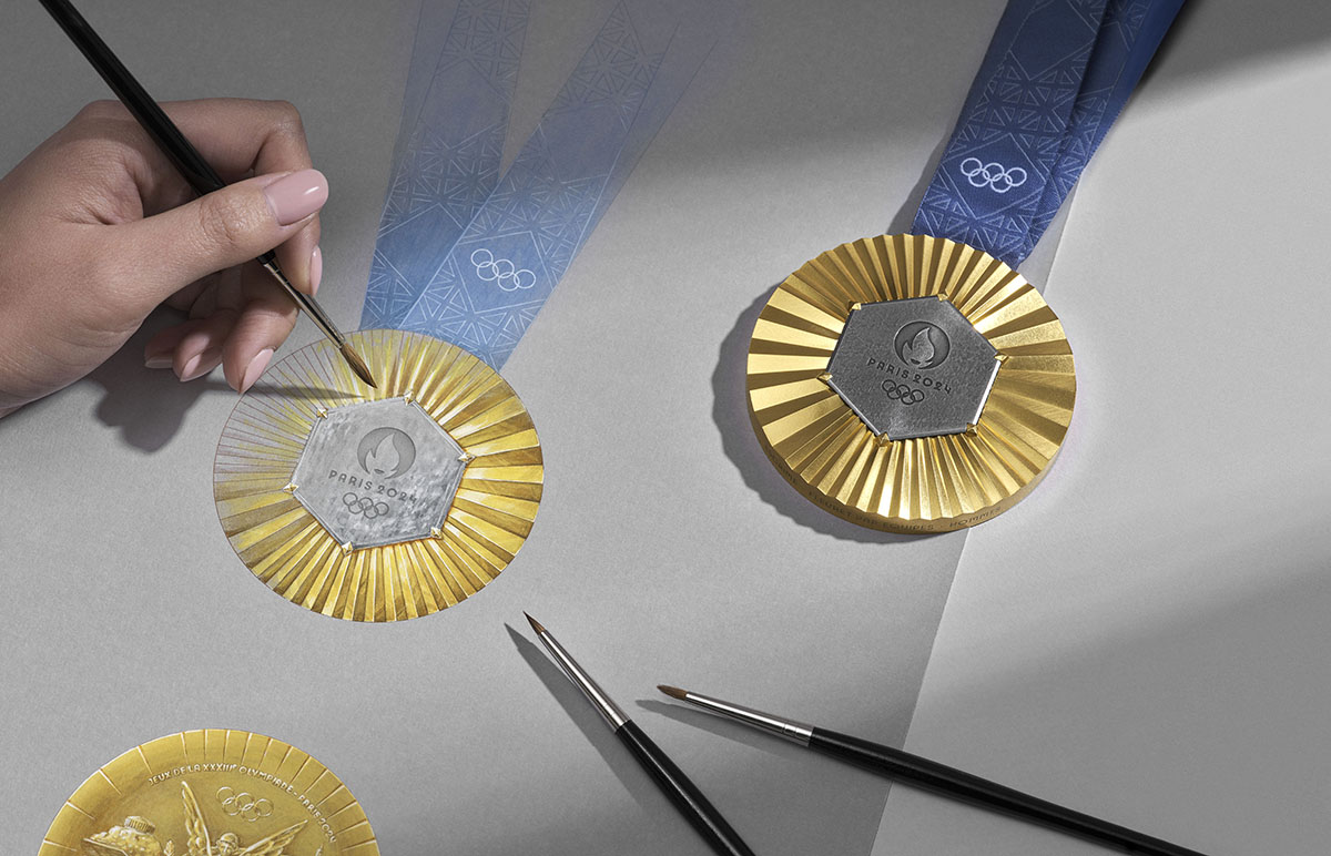 Llevarás la Torre Eiffel en tu cuello…