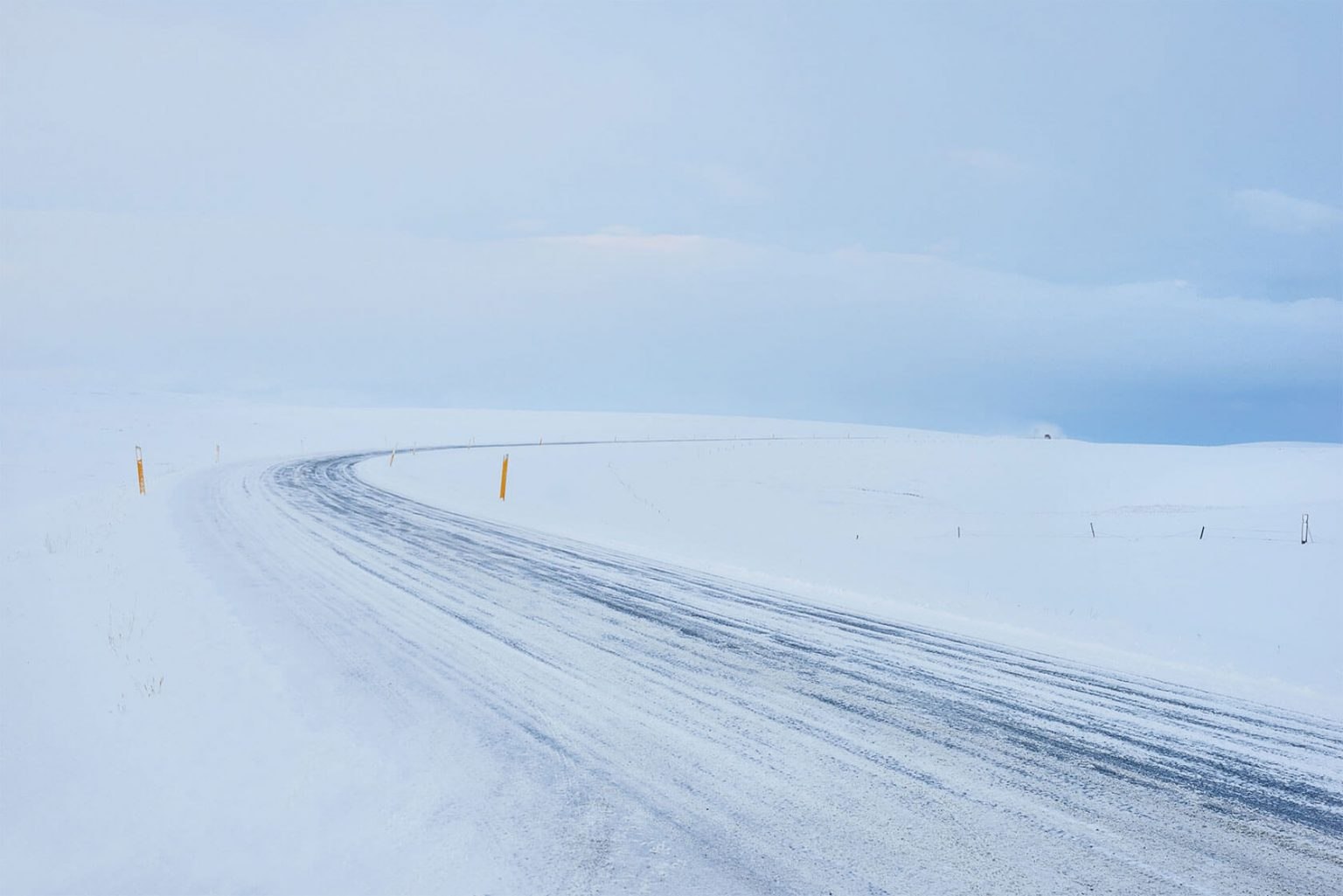 Arquitectura aislada y paisajes inmensos, esto es 65° North…