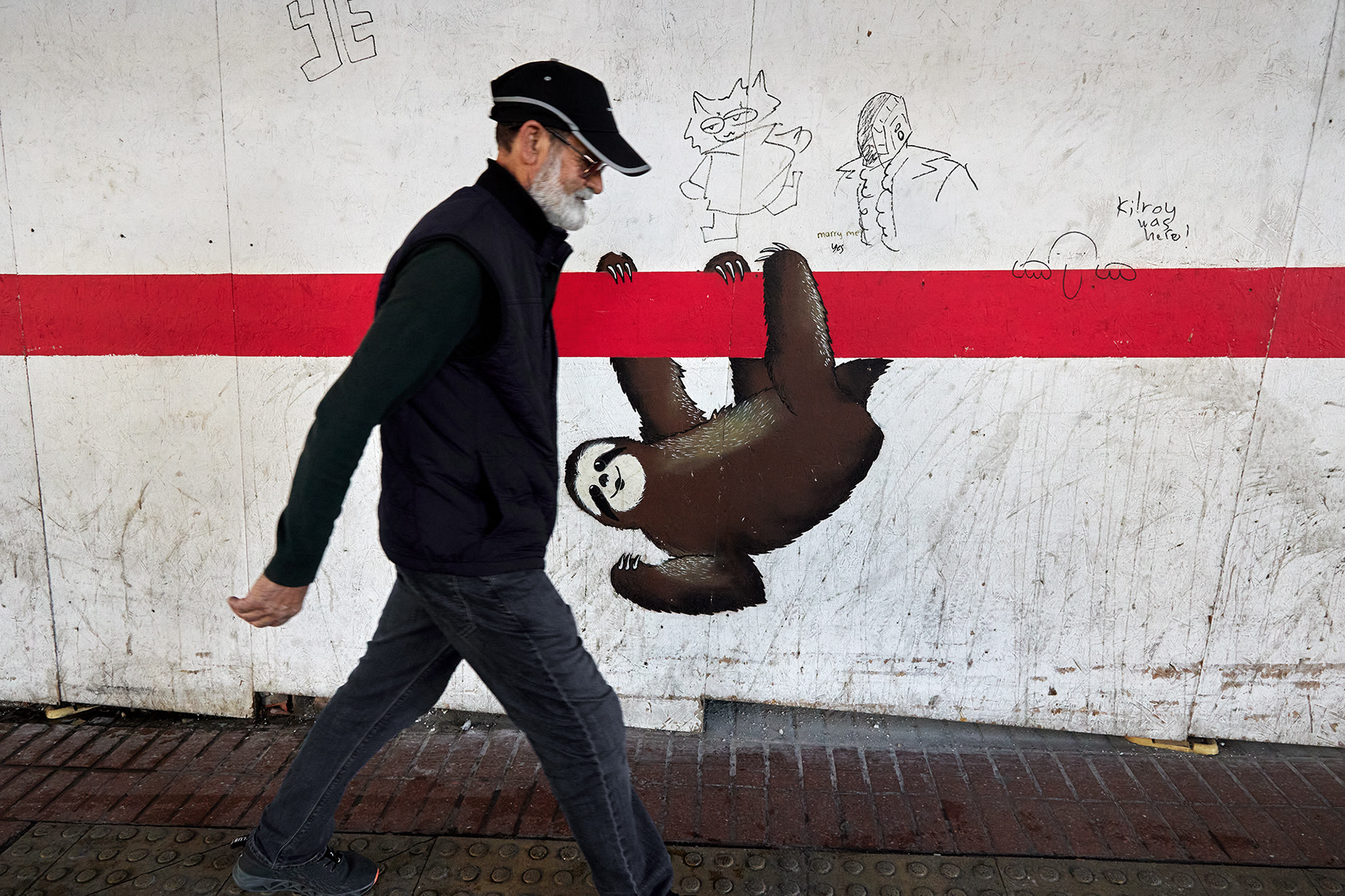 A veces, la ciudad se deja mirar (y Janusz Jurek siempre está ahí para verla)…