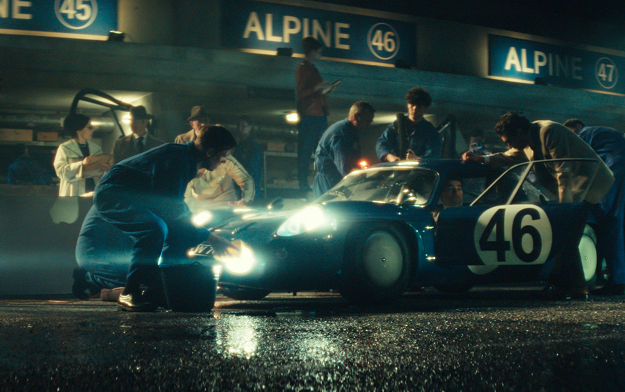 Cuando menos es más y va a toda velocidad. Alpine cumple 70 años de ligereza con alma…