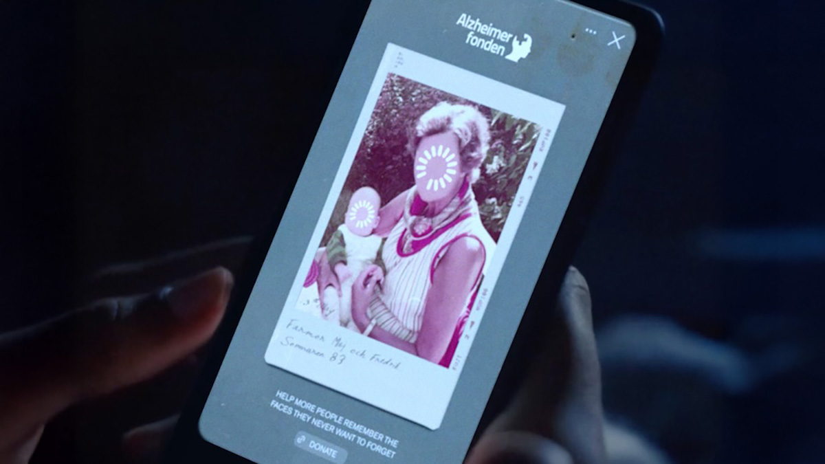 Publicidad que detiene el tiempo. Alzheimer escrito en un buffer…