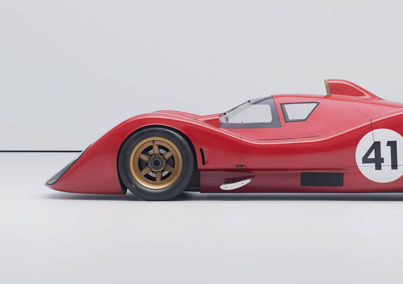 Elliot Brett y los prototipos fantasma que nunca corrieron pero aún te hacen vibrar…